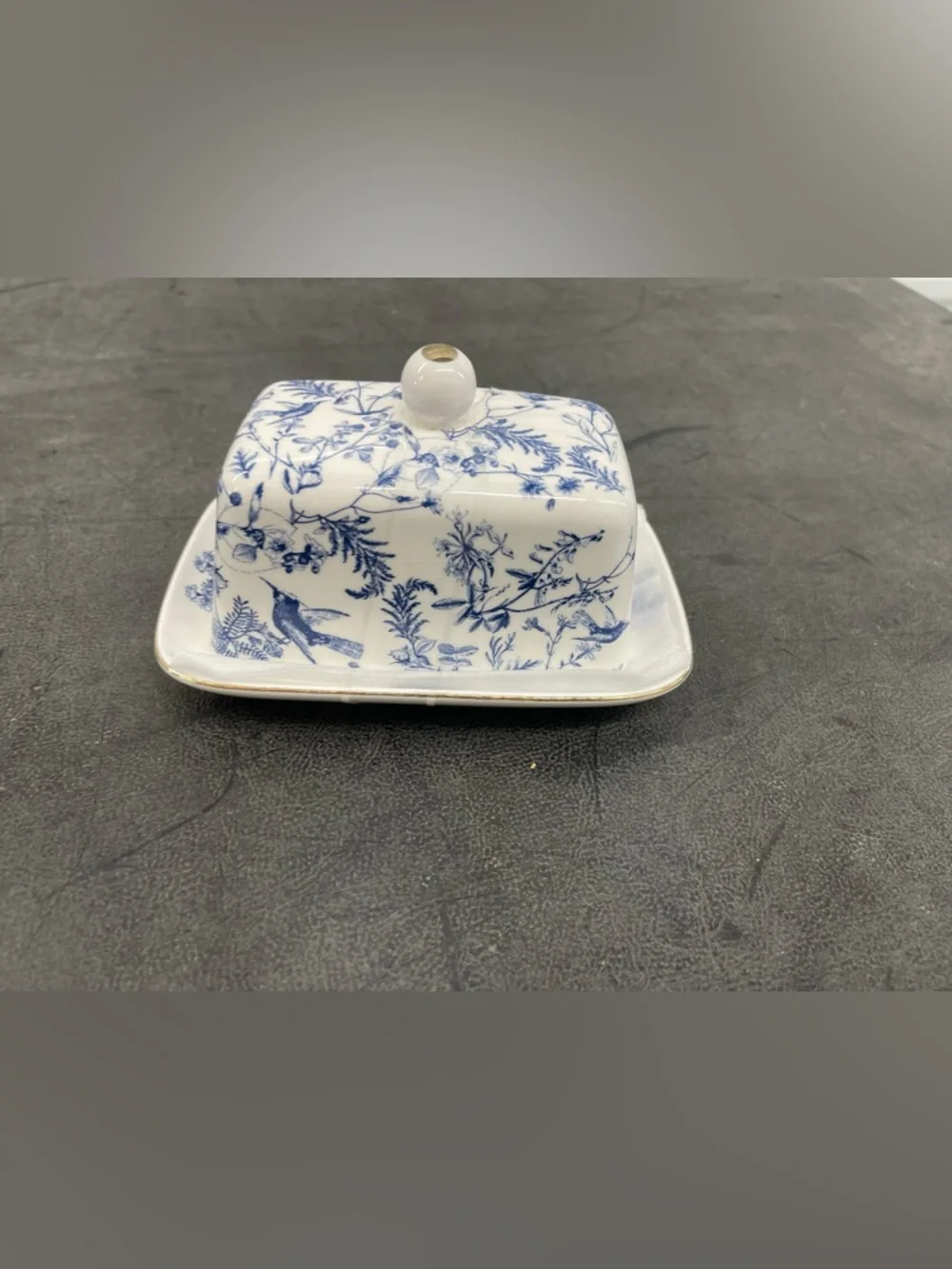 Grace Teaware blue and white floral design covered butter dish - brand new! - Picture 2 of 5